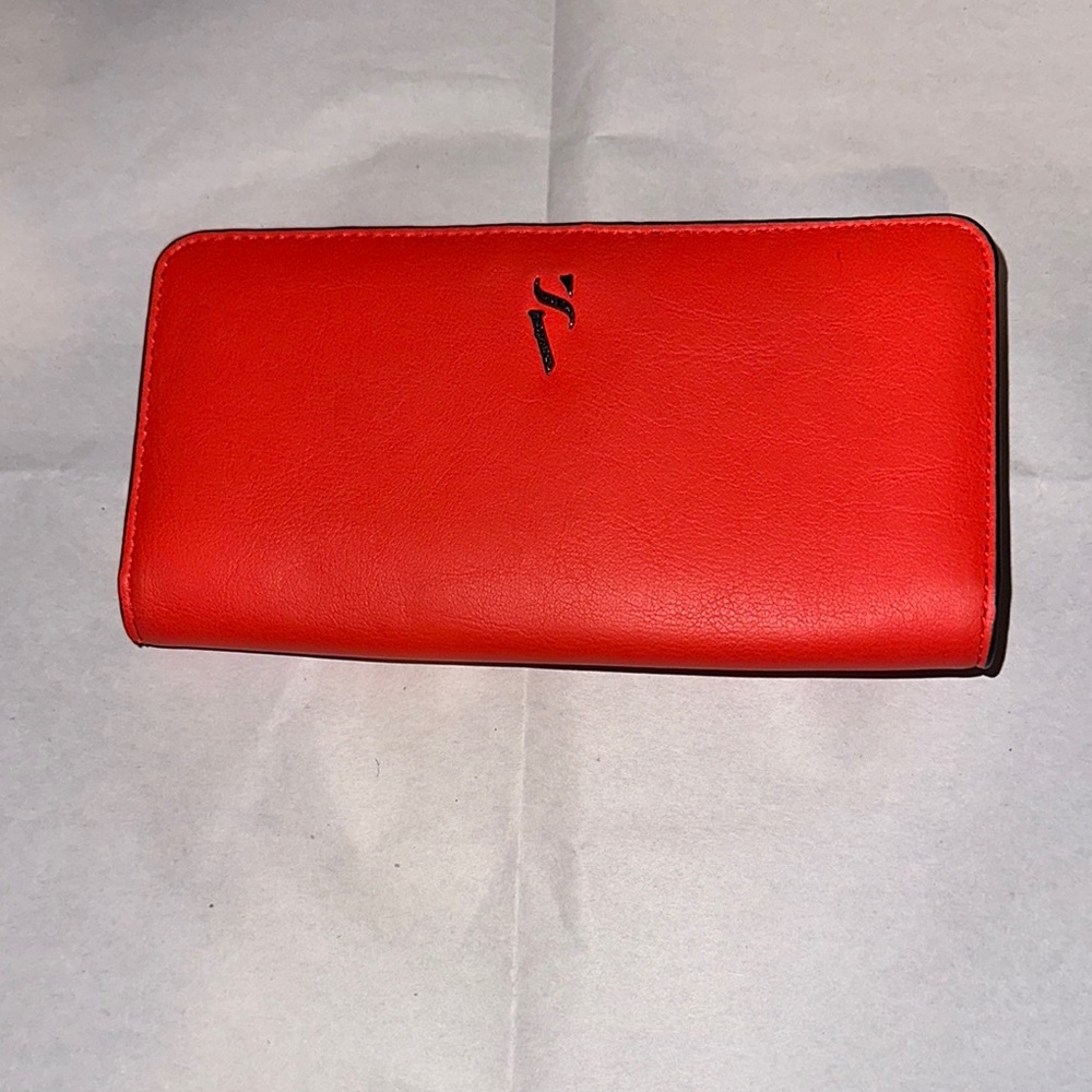 Simply Vera Vera Wang Red Wallet